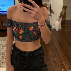 Black floral off the shoulder bandeaux crop top